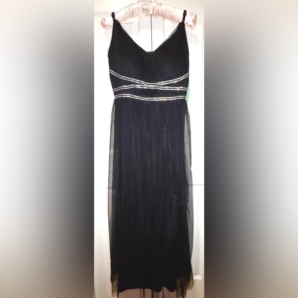 Candalite Petite Black Formal Rhinestone Tulle Maxi Dress Petite Medium– NWT